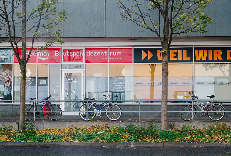 Blutspende- und Plasmaspende-Zentrum Erfurt - Eingang
