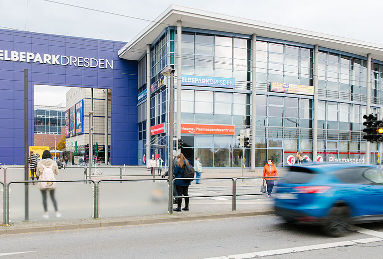 Blutspende- und Plasmaspende-Zentrum Dresden Elbepark - Eingang