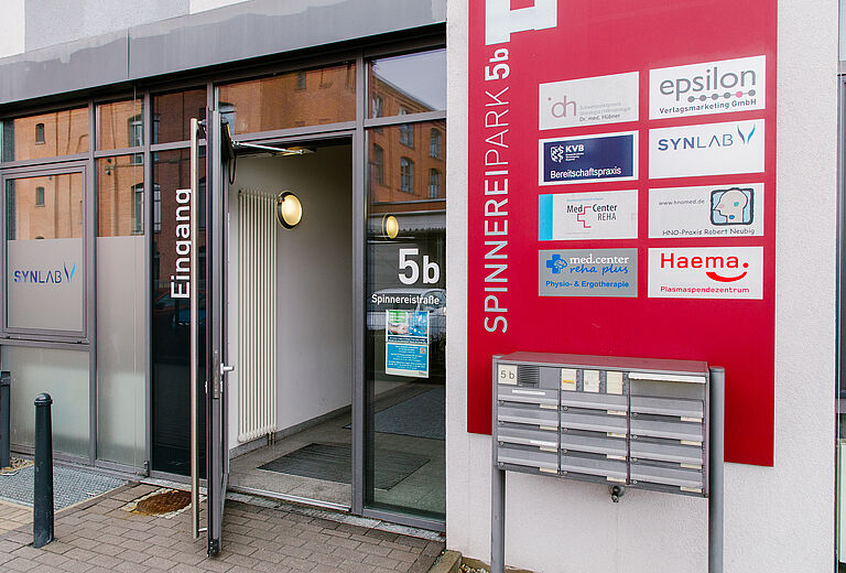 Plasmaspende-Zentrum Bayreuth - Eingang